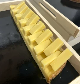 Cortes e embalagens profissionais de queijo